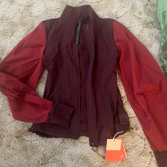 TRADE Roksanda x Lululemon jacket for smaller size - Picture 2 of 3
